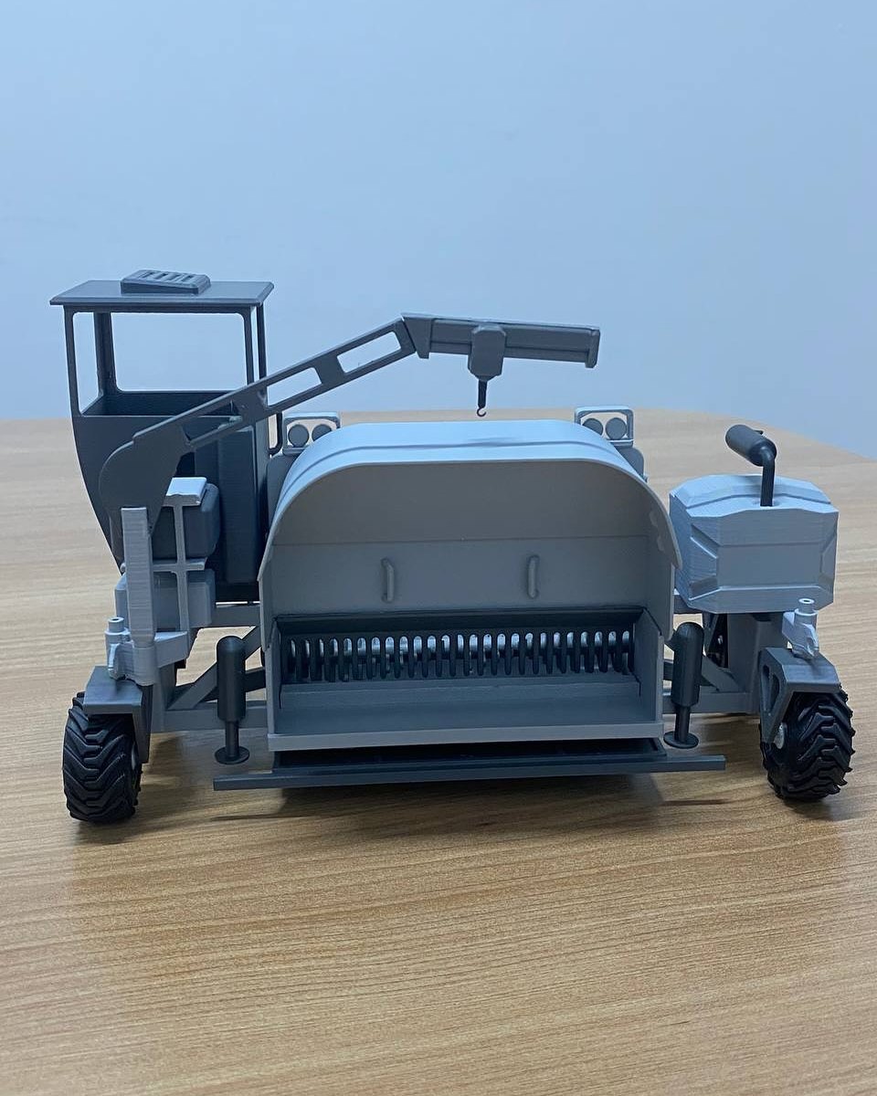 Forage bagging machine at scale